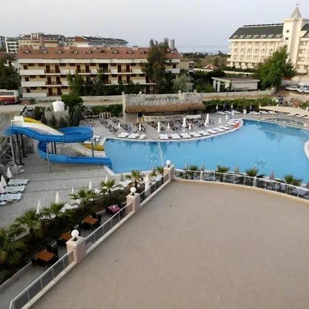 Hotel Lilyum 5*